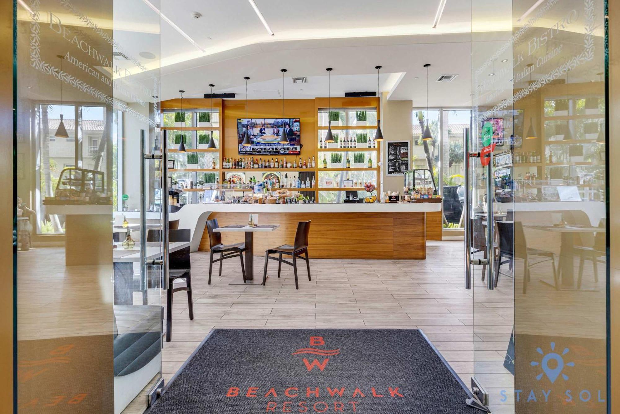 Amenities Balcony W Stunning Views-Beachfront Hallandale Beach Esterno foto